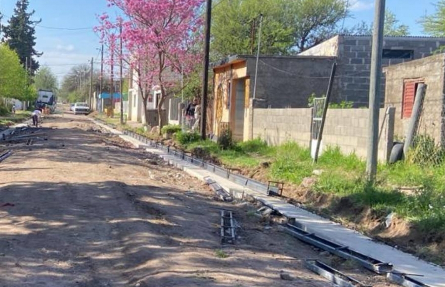 CONSTRUCCIÓN DE CORDÓN CUNETA EN CALLE SOBREMONTE