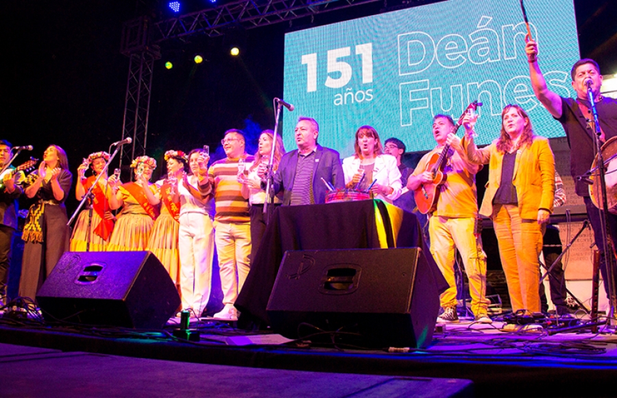 DEÁN FUNES CELEBRÓ SU 151° ANIVERSARIO CON UN FESTEJO INOLVIDABLE