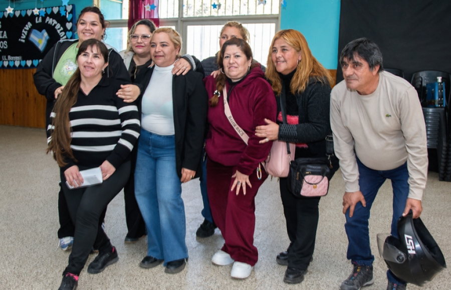 NUEVAS AUTORIDADES EN EL CENTRO VECINAL DE BARRIO PAZ