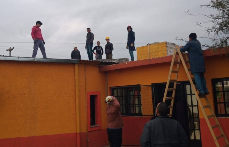 instalación ON GRID con 6 paneles fotovoltaicos en Centro de Aprendizajes La Feria