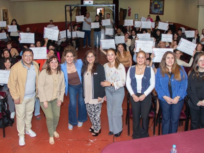 ACTO DE EGRESADOS DE LA DIPLOMATURA UNIVERSITARIA EN ACOMPAÑANTES COMUNITARIAS CONTRA LA VIOLENCIA DE GÉNERO