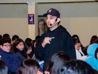 COMPROMISO CON NUESTROS JÓVENES: SE REALIZÓ LA CHARLA DE CONCIENTIZACIÓN EN DEÁN FUNES