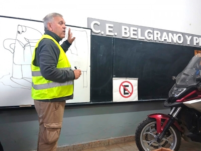 CHARLA "PREVENCIÓN DE ACCIDENTES EN MOTOVEHÍCULOS"